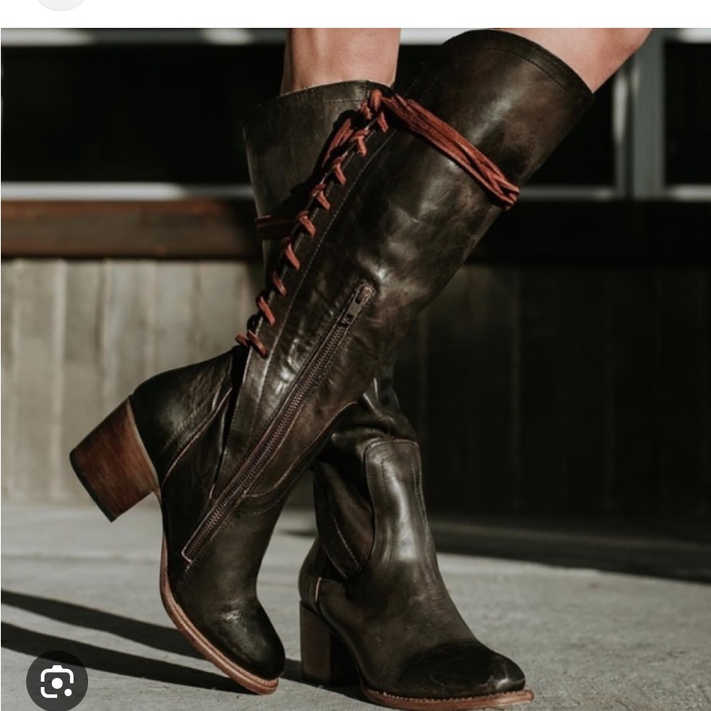 Freebird Cosmo boot: Sadly reposhing because they don’t fit my wider foot well.